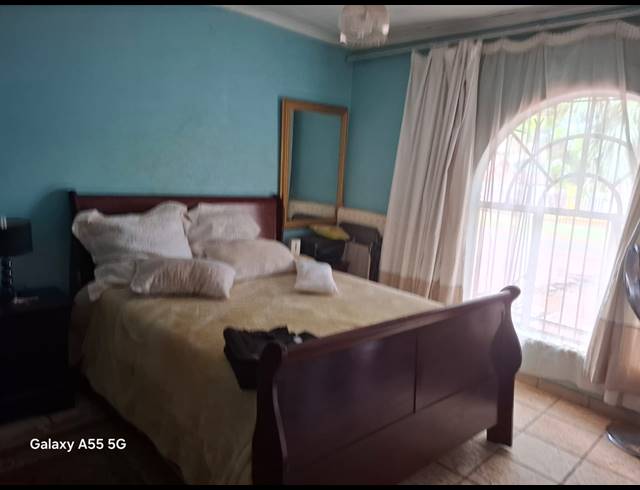3 BEDROOM FREEHOLD FOR SALE IN CLARINA